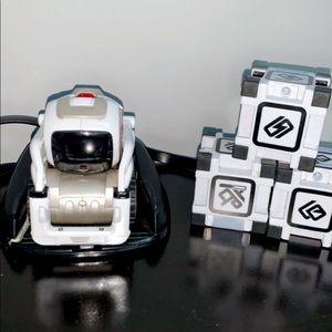 COPY - Cozmo Robot Toy